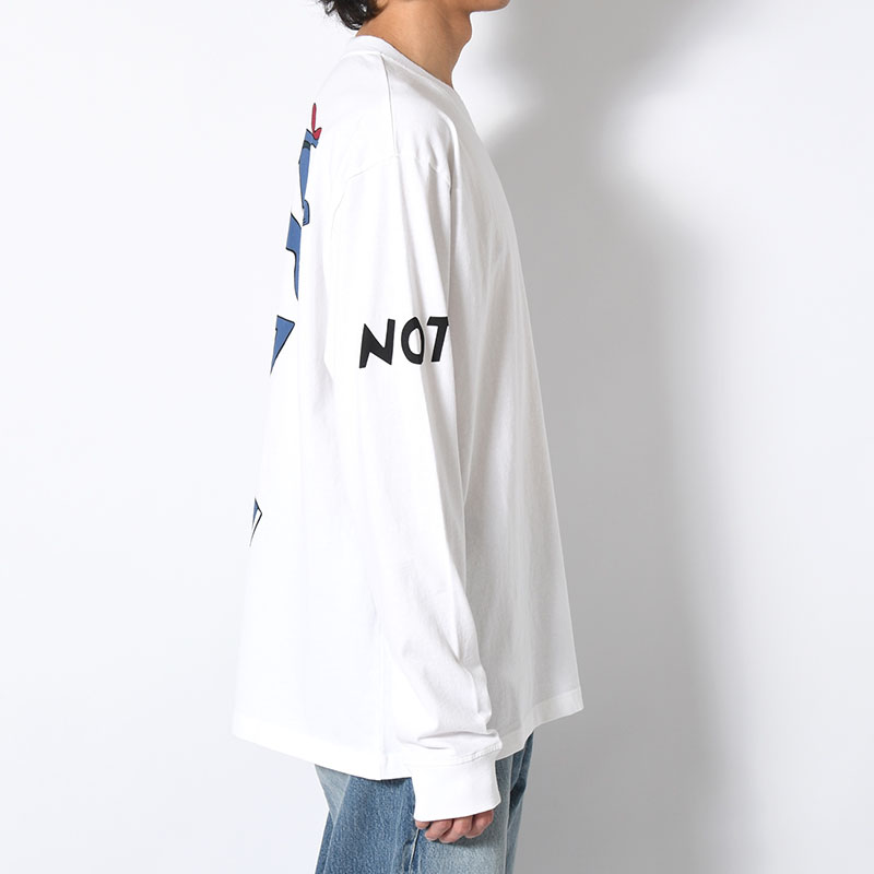 NOT FINISHED LONG SLEEVE T-SHIRT -WHITE-