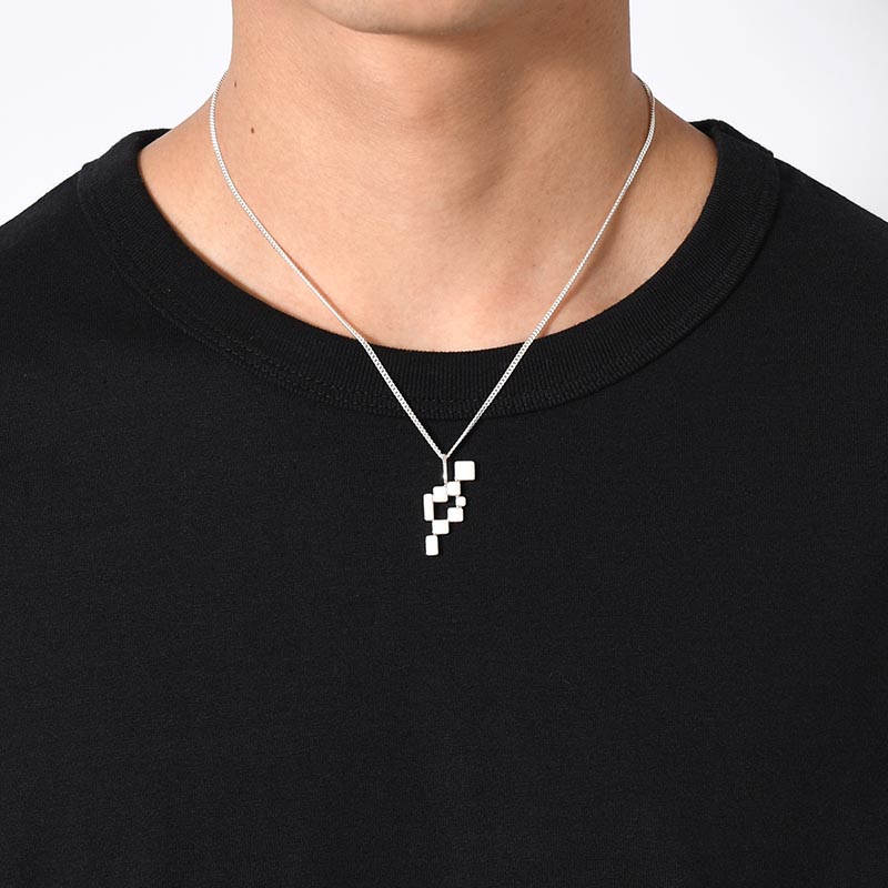 S LOGO BLOCK NECKLACE -WHITE-