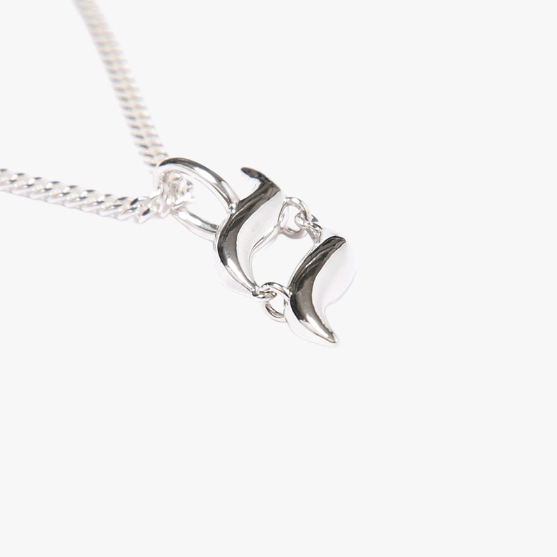 S LOGO SOFT NECKLACE -SILVER-