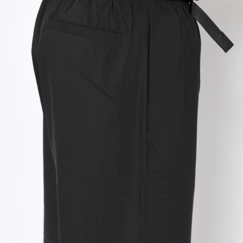 NYLON HALF PANTS -BLACK-