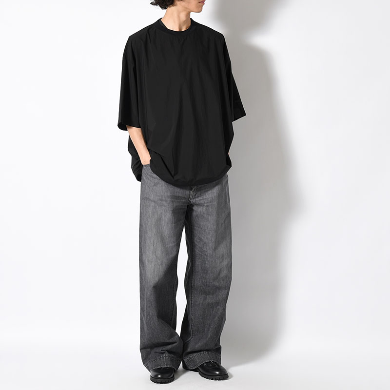T-SHIRT -BLACK-