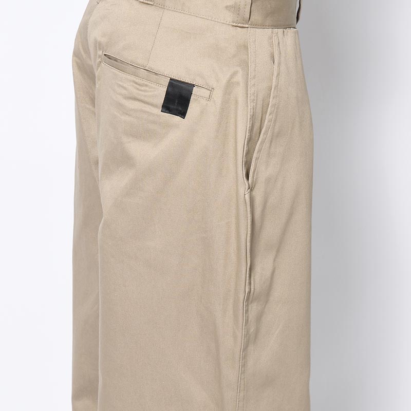 CHINO PANTS -BEIGE-