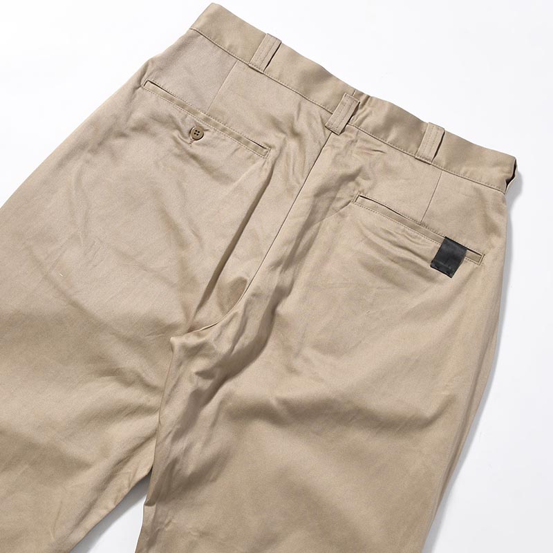 CHINO PANTS -BEIGE-