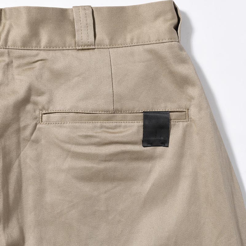 CHINO PANTS -BEIGE-