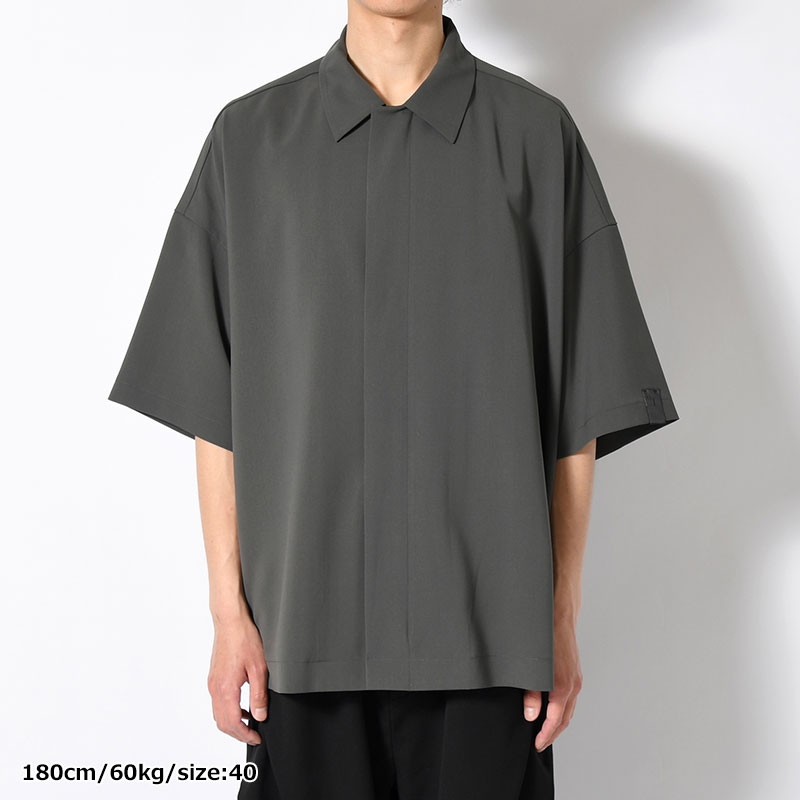 ZIP UP HALF SLEEVE SHIRT -CHARCOAL-