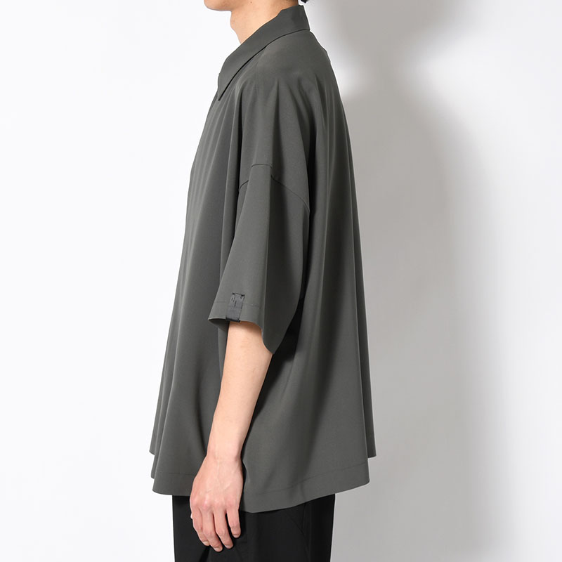 ZIP UP HALF SLEEVE SHIRT -CHARCOAL-