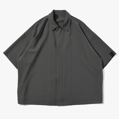 ZIP UP HALF SLEEVE SHIRT -CHARCOAL-