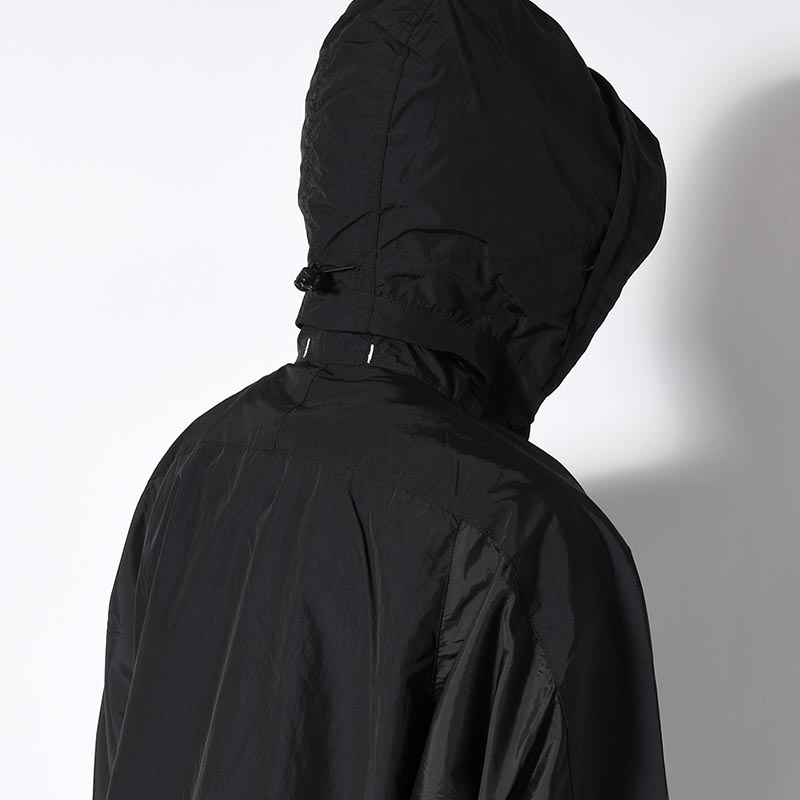 ORGANIZED HOODED PULLOVER / RIPSTOP NYLON -BLACK-