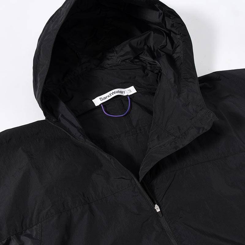 ORGANIZED HOODED PULLOVER / RIPSTOP NYLON -BLACK-