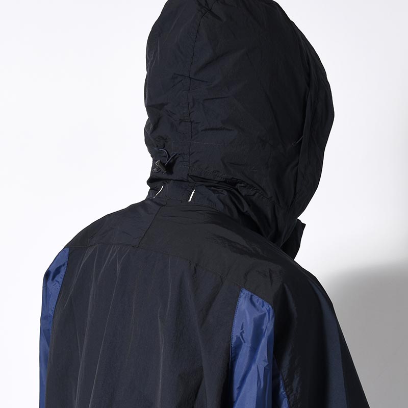 ORGANIZED HOODED PULLOVER / RIPSTOP NYLON -NAVY-