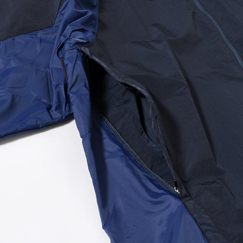 ORGANIZED HOODED PULLOVER / RIPSTOP NYLON -NAVY-