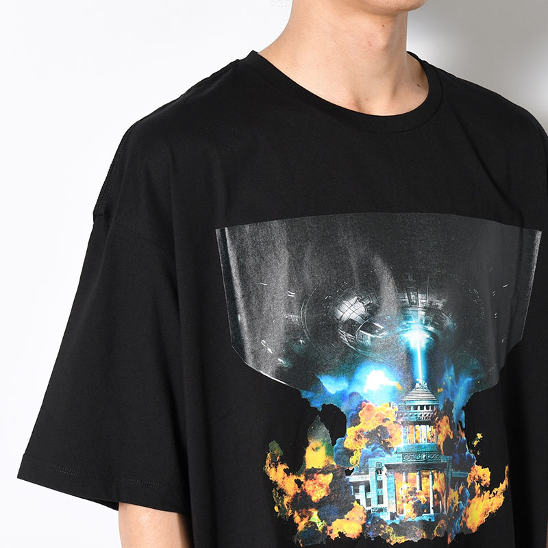 INDEPENDENCE S/S T-SHIRT -BLACK-