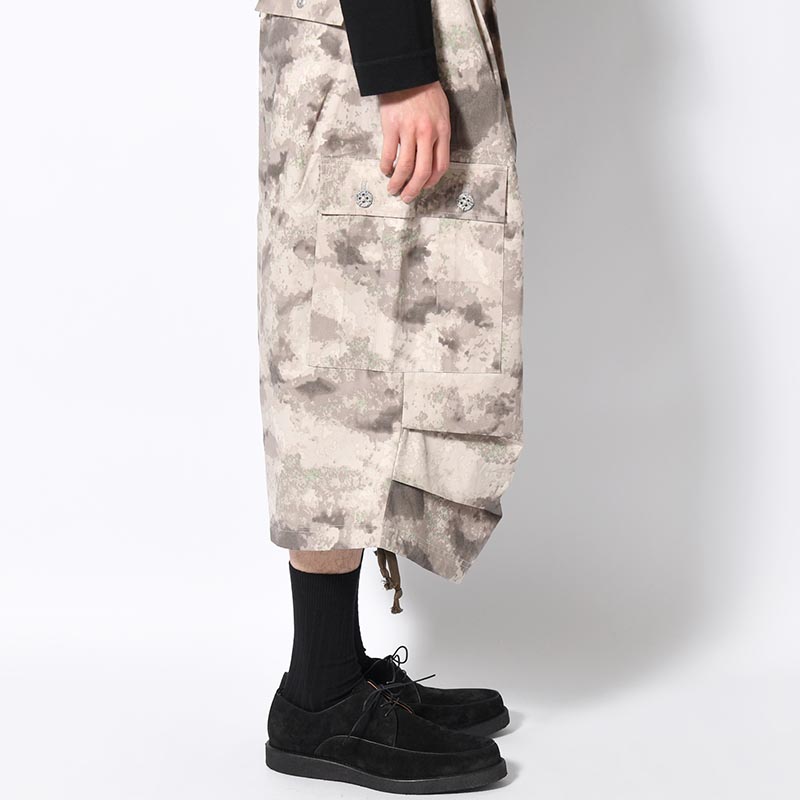 DANGEROUS CAMO WEIRD PANTS -PUKE-