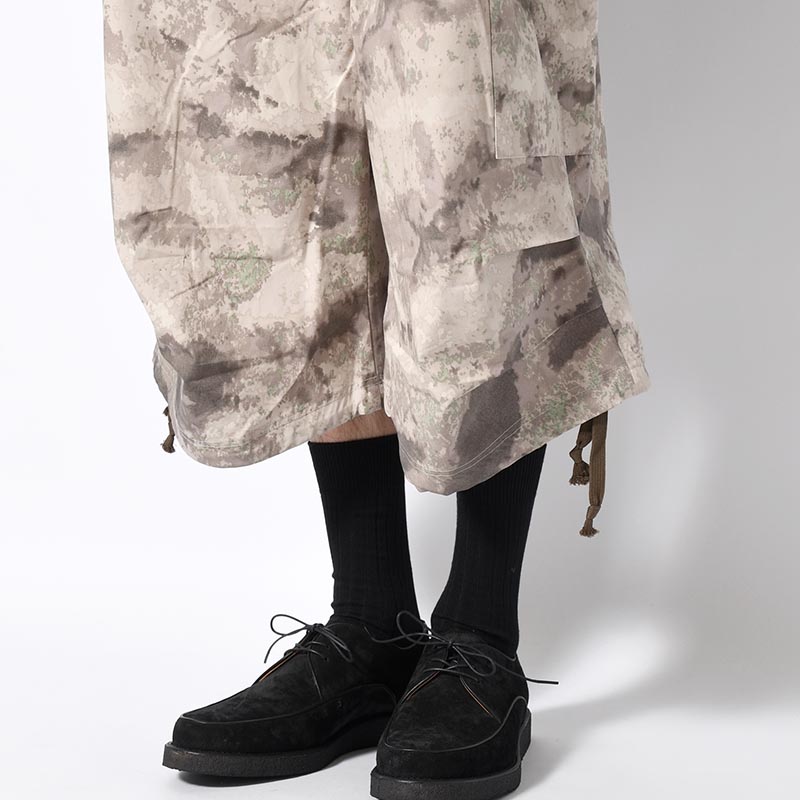 DANGEROUS CAMO WEIRD PANTS -PUKE-