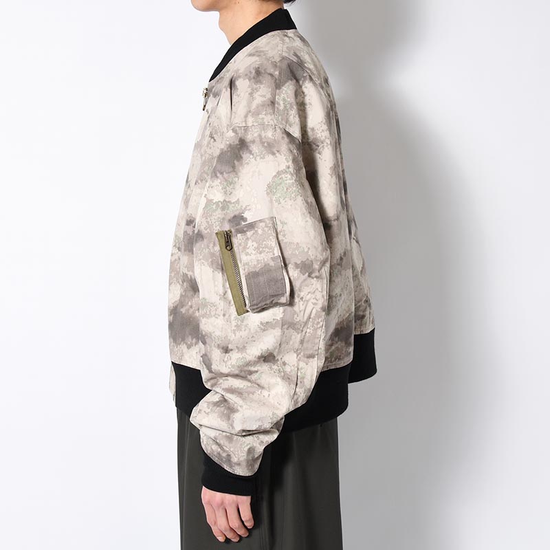 DANGEROUS CAMO BOMBER JACKET -PUKE-