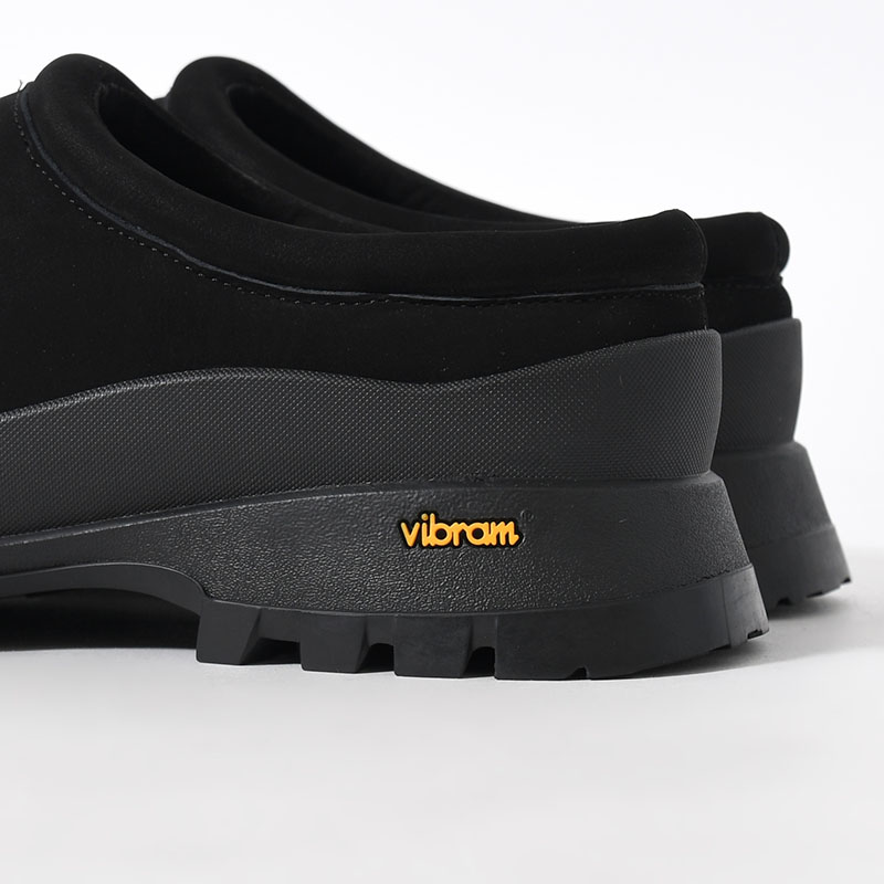 FAR EASTERN MULE -BLACK-