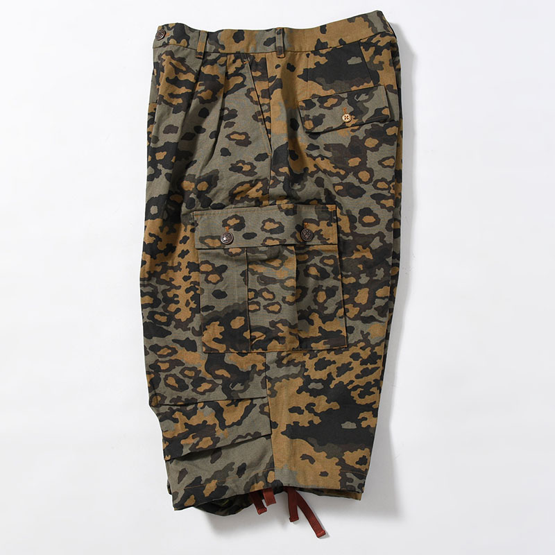 CONFUSED TRADITIONAL SHORTS -LLLEGAL CAMO-