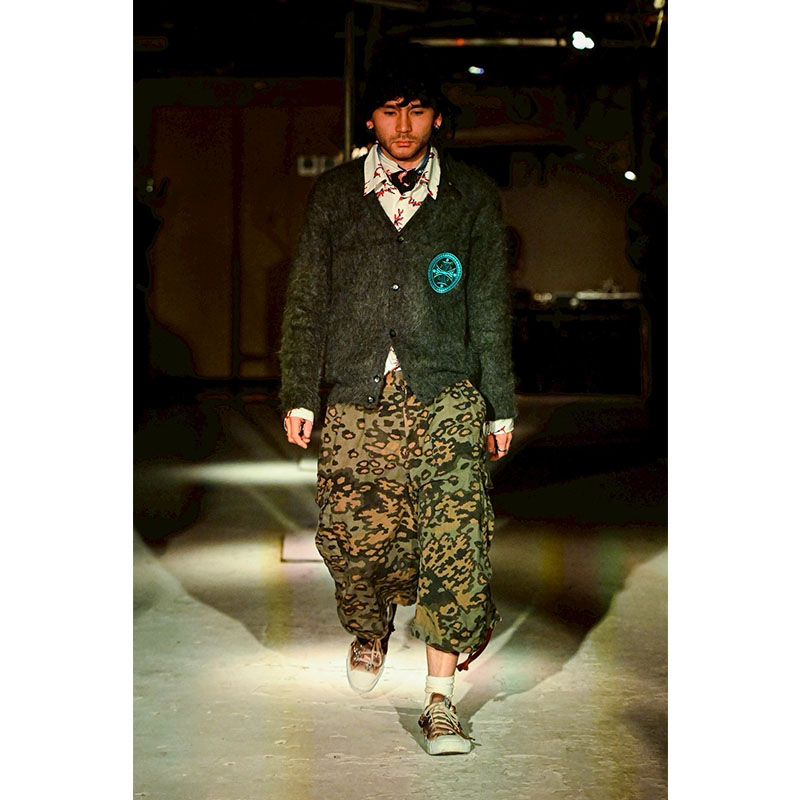 CONFUSED TRADITIONAL SHORTS -LLLEGAL CAMO-