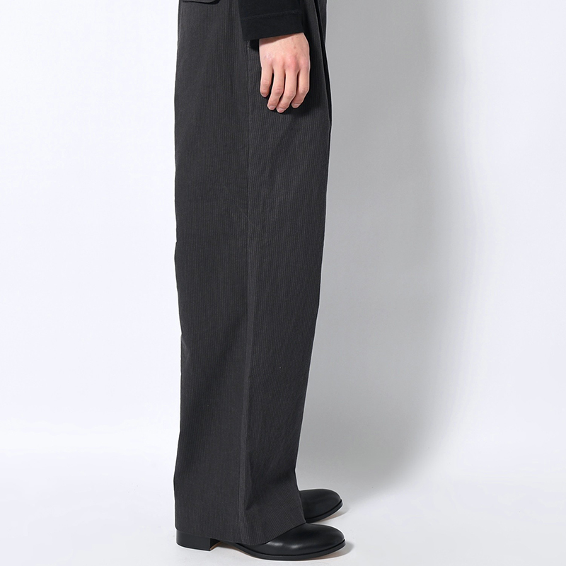 2TUCK TROUSERS -BLACK/PINK-