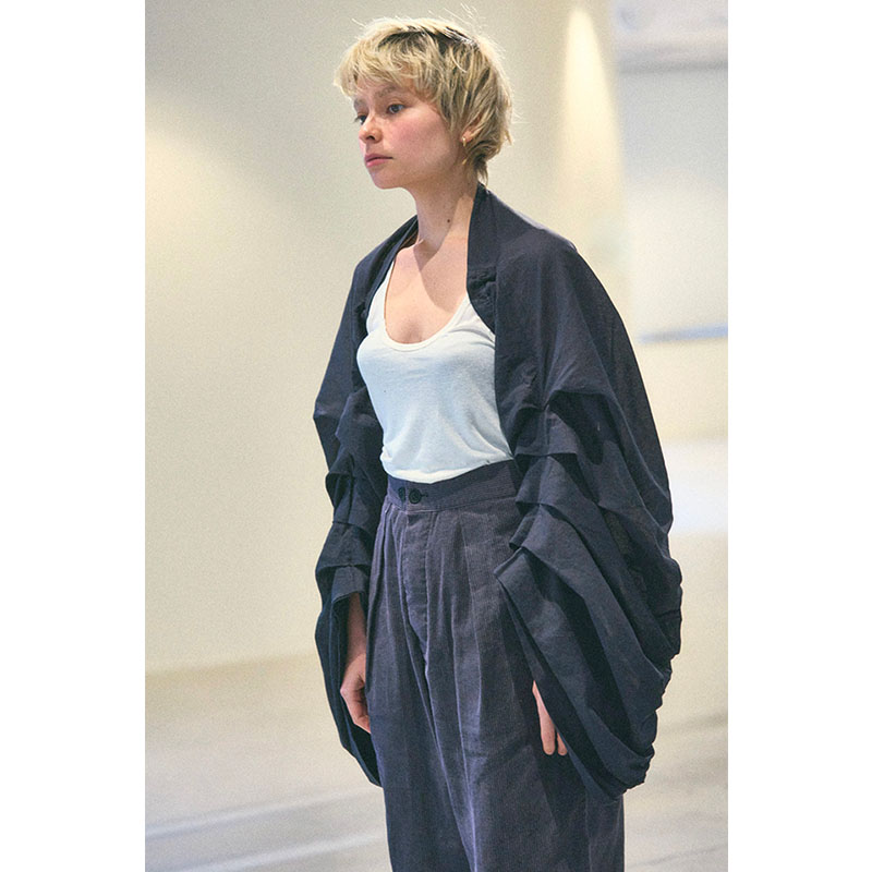 4 TRANSFORM WIDE SLEEVE -BLACK-