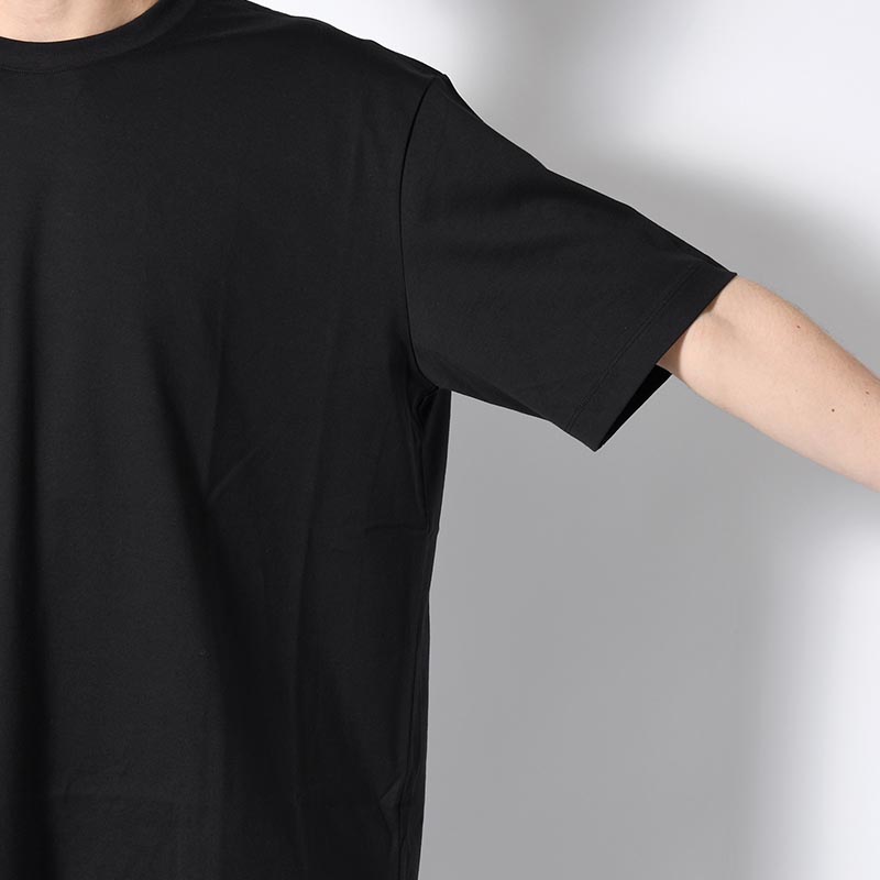 U GFX SS TEE -BLACK-