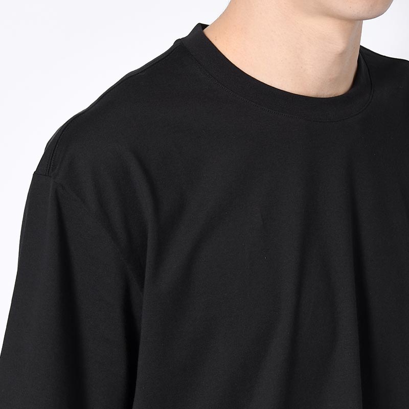 U GFX SS TEE -BLACK-