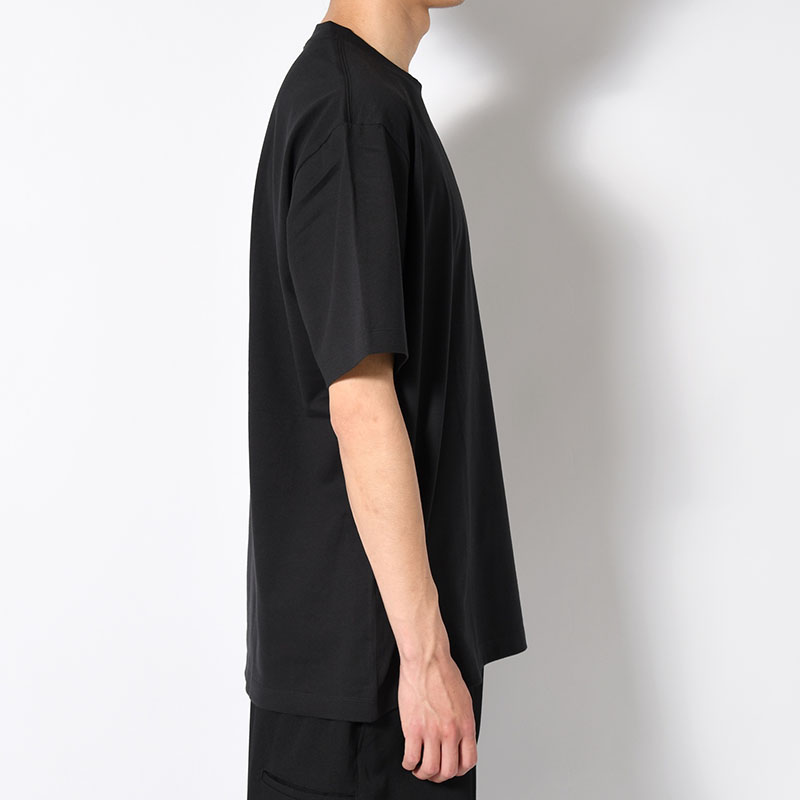 M REG SS TEE -BLACK-