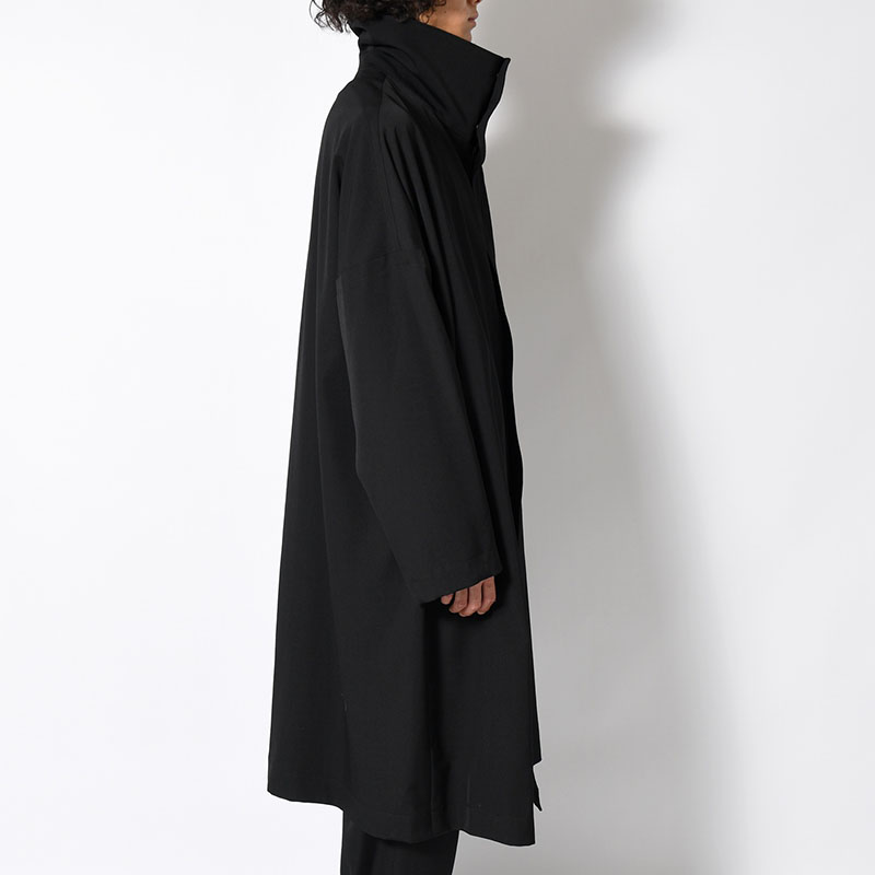 WOOL GABARDINE STRAIGHT CUTTING STAND COLLAR COAT -BLACK-