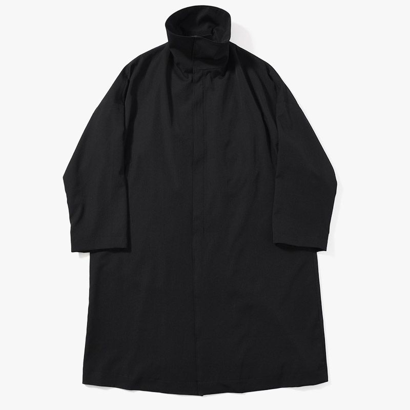 WOOL GABARDINE STRAIGHT CUTTING STAND COLLAR COAT -BLACK-