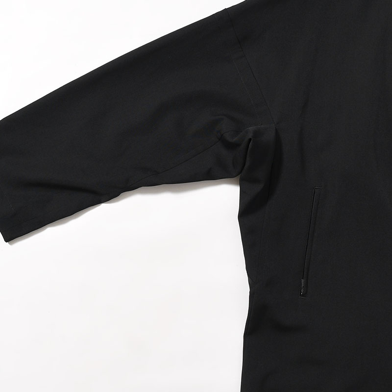 WOOL GABARDINE STRAIGHT CUTTING STAND COLLAR COAT -BLACK-