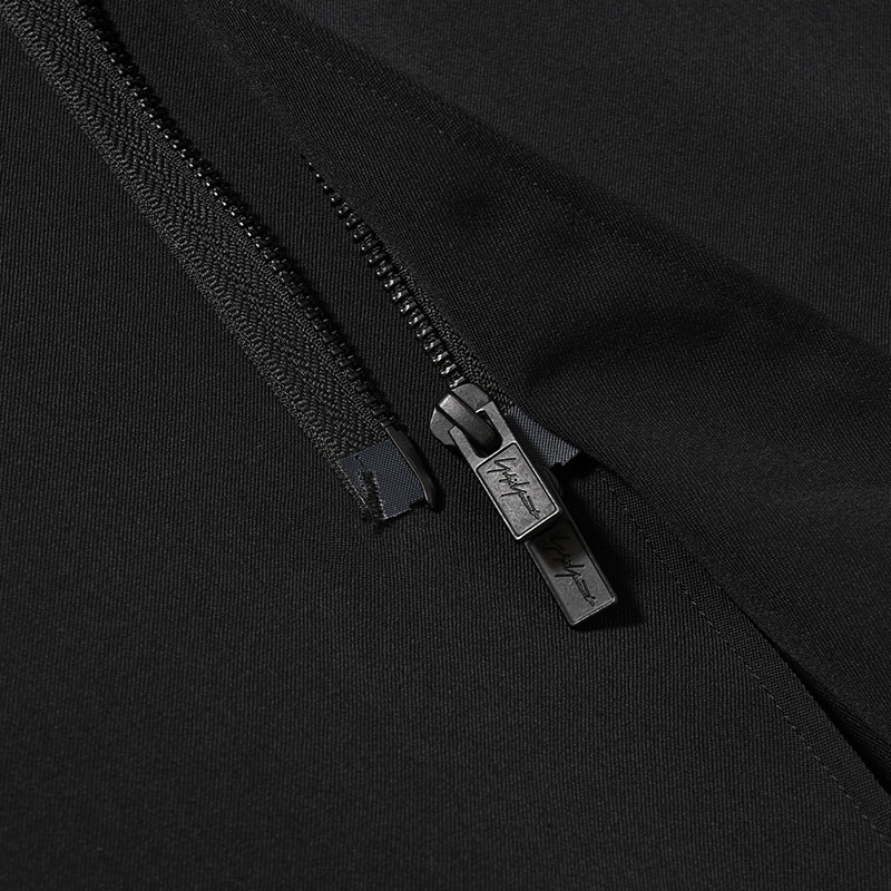 WOOL GABARDINE STRAIGHT CUTTING STAND COLLAR COAT -BLACK-