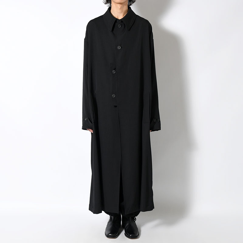 WOOL GABARDINE DESIGNED SLEEVE COAT -BLACK-