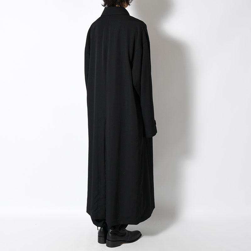 WOOL GABARDINE DESIGNED SLEEVE COAT -BLACK-