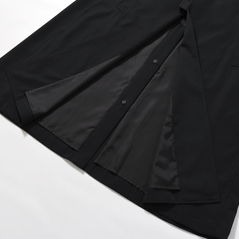 WOOL GABARDINE DESIGNED SLEEVE COAT -BLACK-