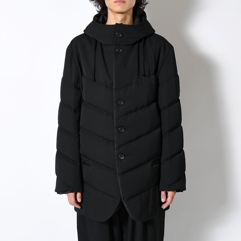 WOOL GABARDINE DIAGONAL PADDED HOODED JACKET -BLACK-