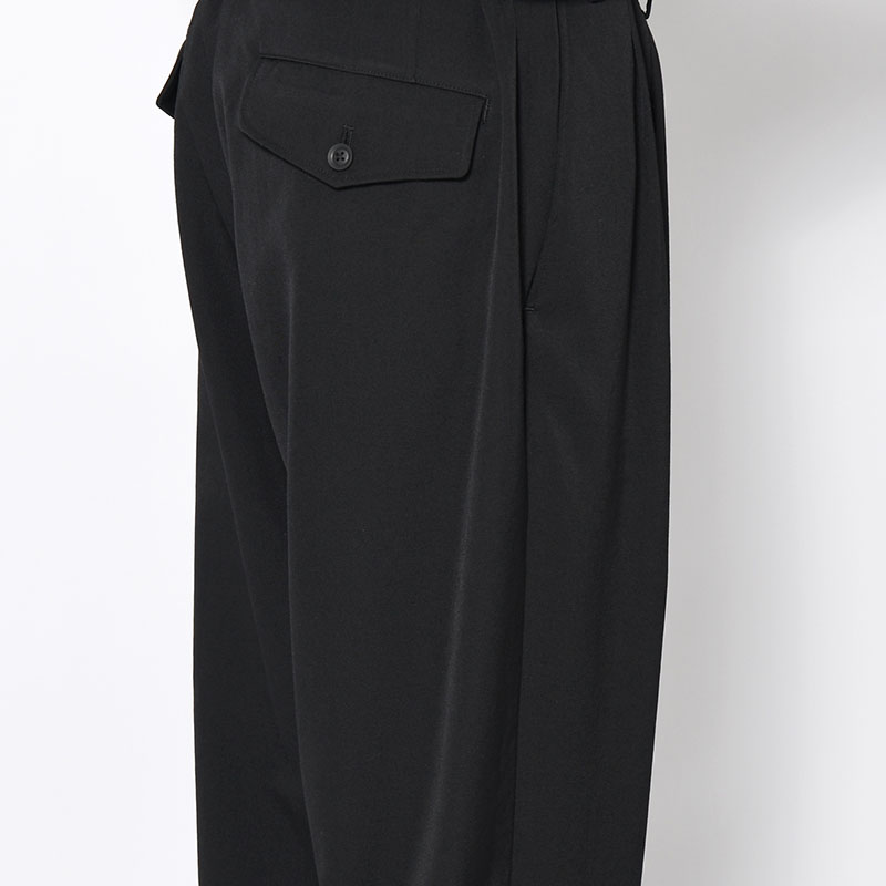 WOOL GABARDINE 2TUCKS PANTS -BLACK-