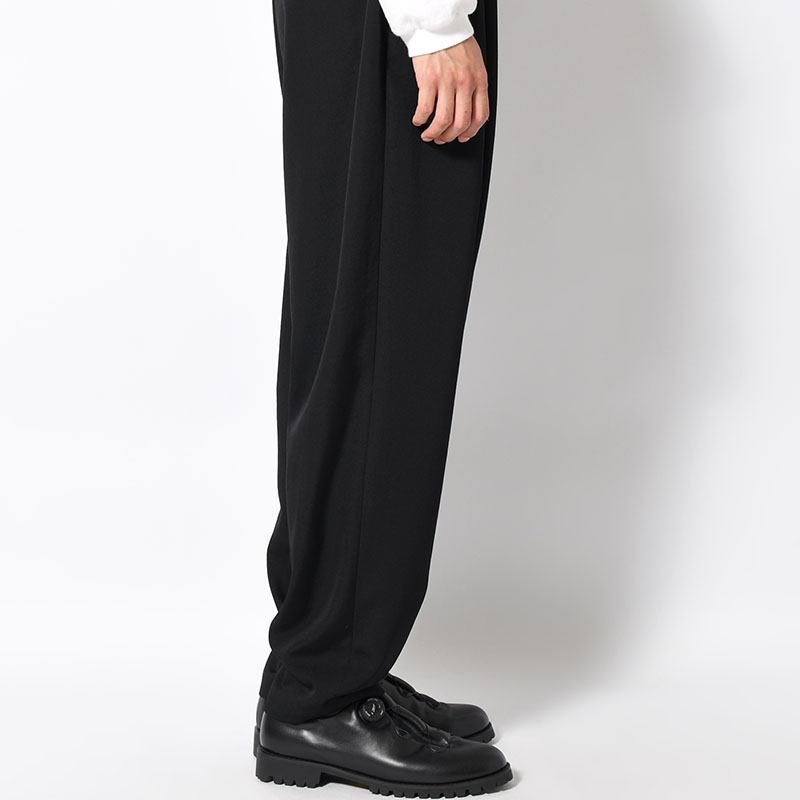WOOL GABARDINE 2TUCKS PANTS -BLACK-