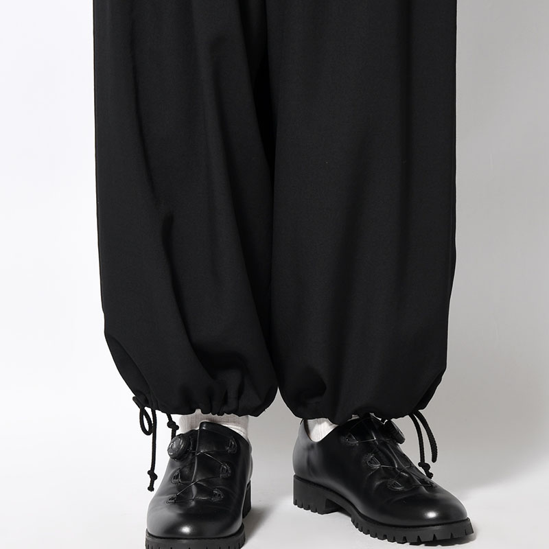 WOOL GABARDINE THIN BALLOON PANTS -BLACK-