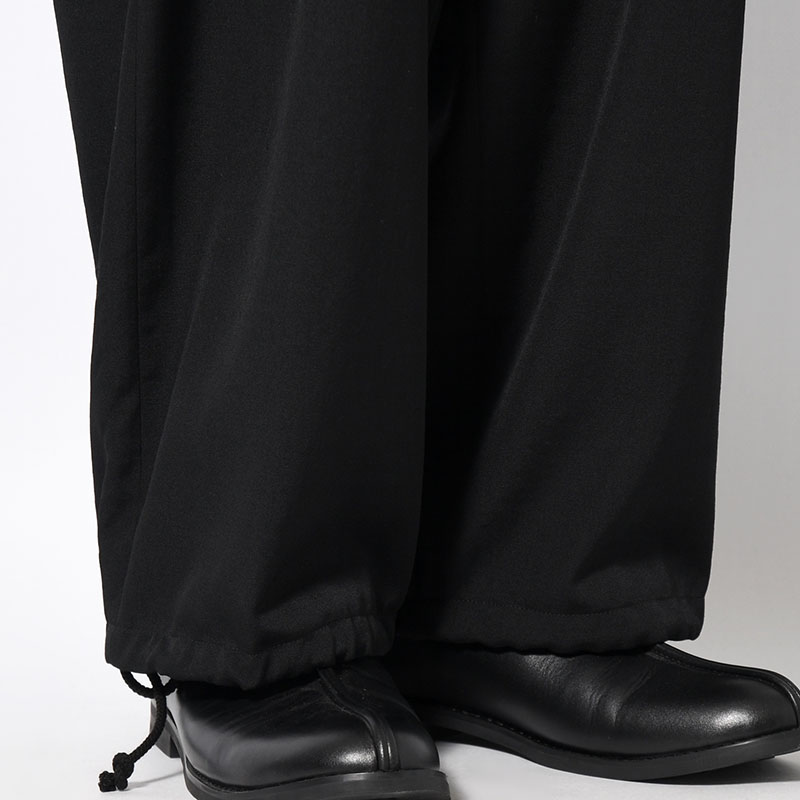 WOOL GABARDINE NEW STANDARD 2TUCKS STRING PANTS -BLACK-