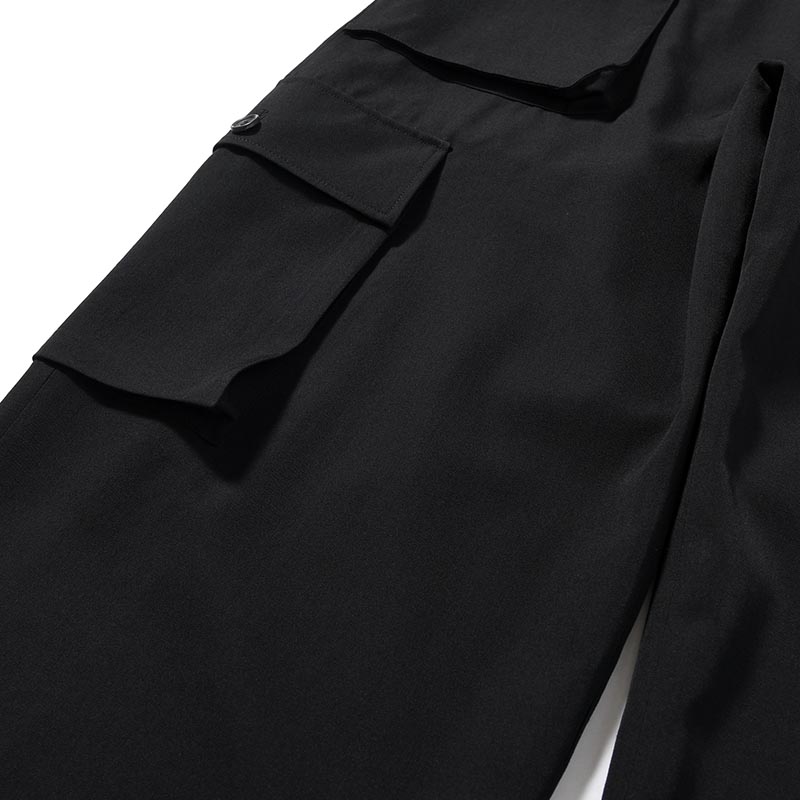 WOOL GABARDINE POCKET DETAIL PANTS -BLACK-