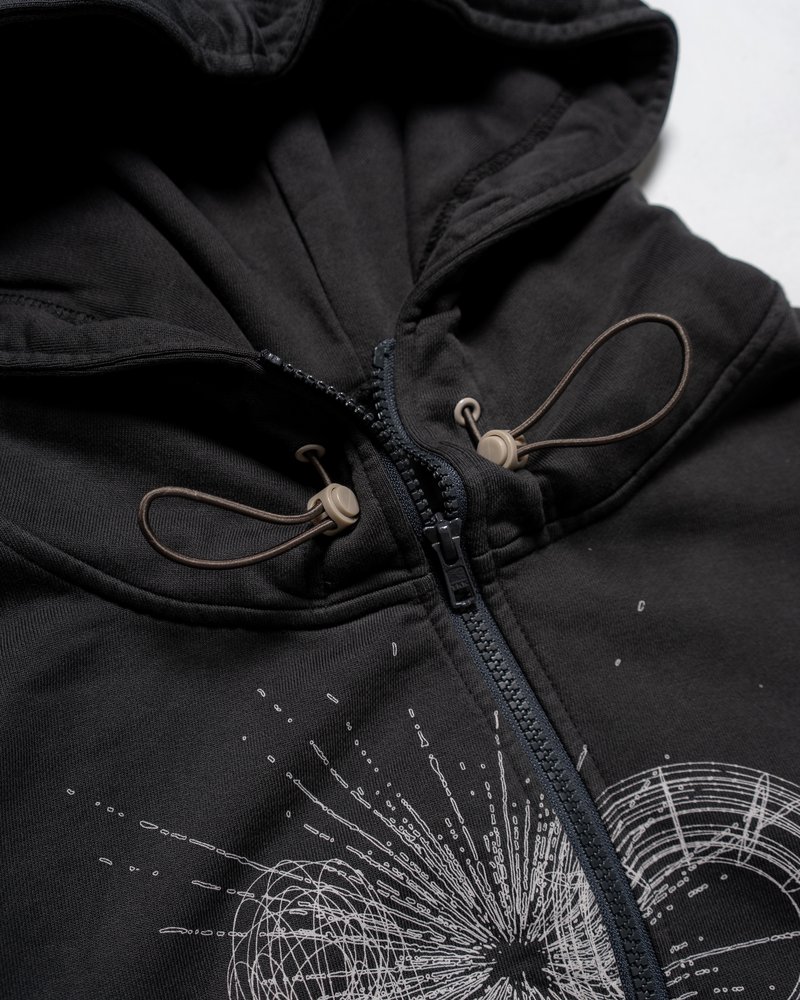 DOUBLE-CURVE ZIP HOODIE -SUMI-