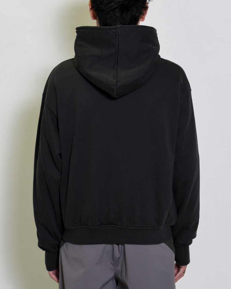 DOUBLE-CURVE ZIP HOODIE -SUMI-