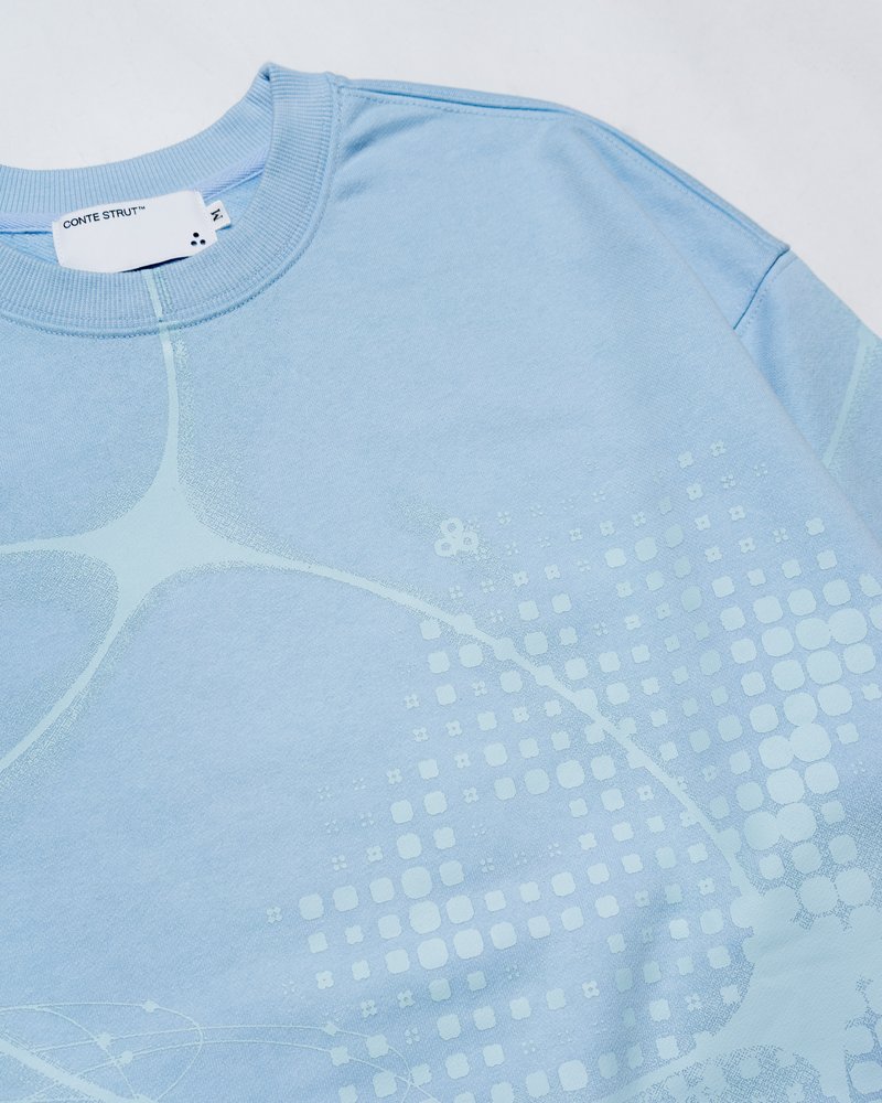 FULL-SIZE GRAPHIC PRINT CREW -LIGHT BLUE-
