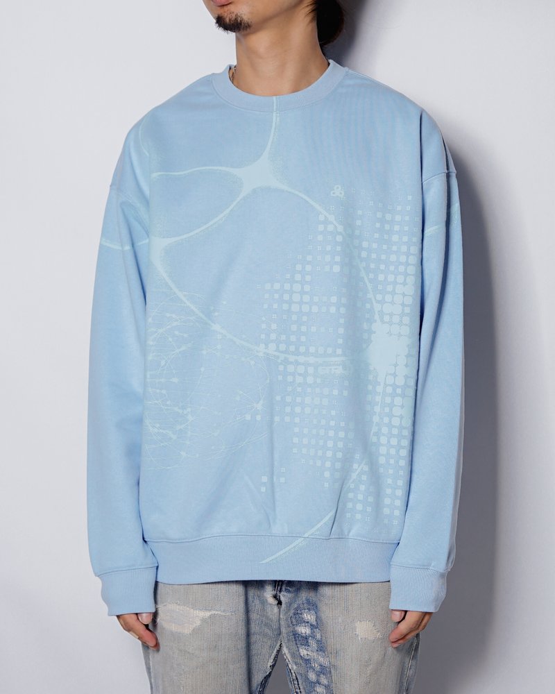 FULL-SIZE GRAPHIC PRINT CREW -LIGHT BLUE-