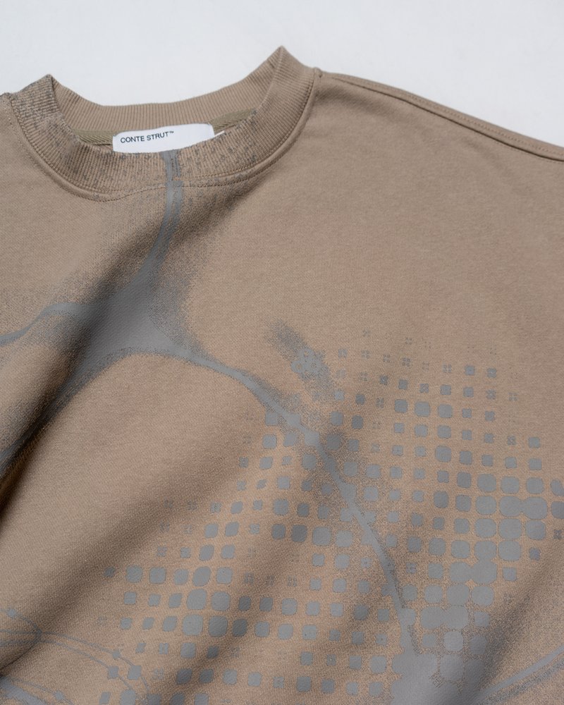 FULL-SIZE GRAPHIC PRINT CREW -SAND-