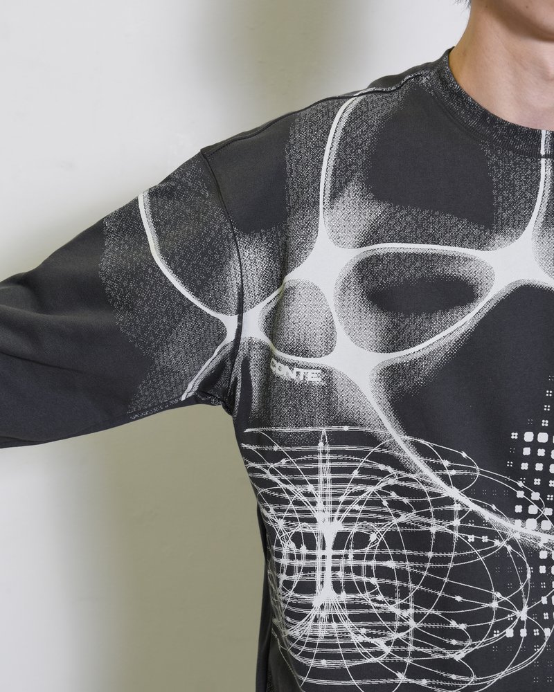 FULL-SIZE GRAPHIC PRINT CREW -SUMI-