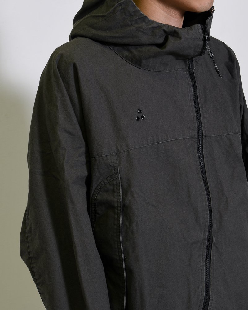 TREATED CURVED ZIP MOUNTAIN PARKA -GREY-