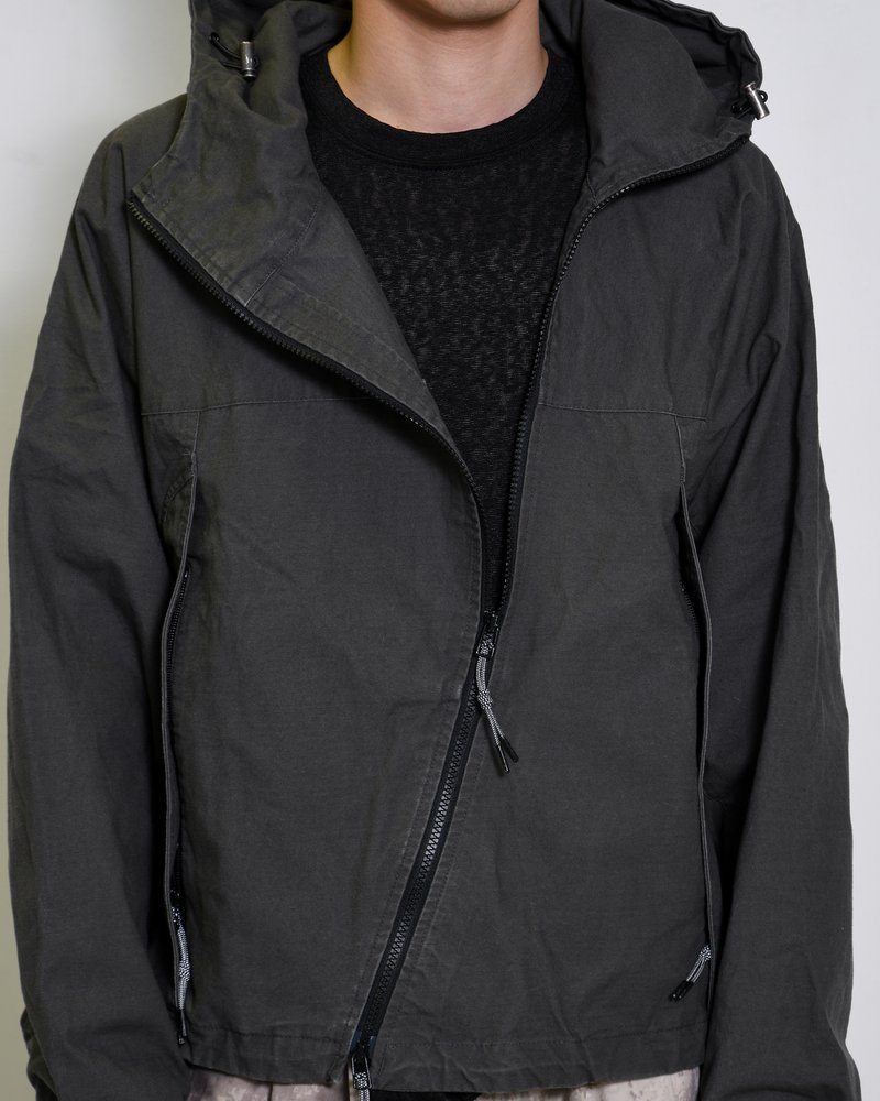 TREATED CURVED ZIP MOUNTAIN PARKA -GREY-