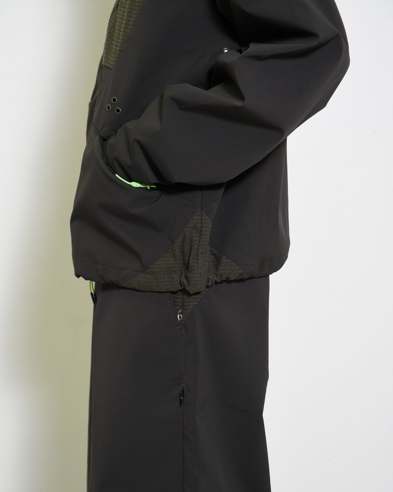 NYLON SWITCHING JKT -CHARCOAL-