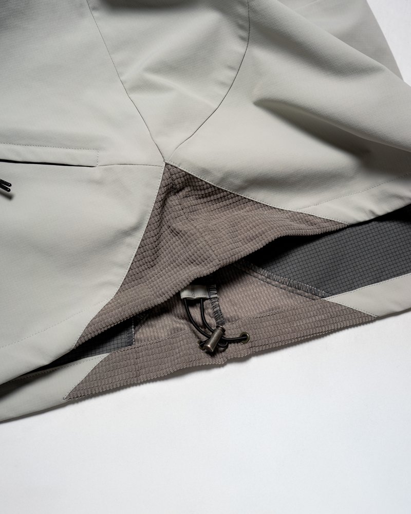 NYLON SWITCHING JKT -OFF-WHITE-
